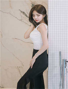 《干露露车展-欧美操穴》