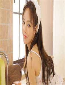 《两个男用舌头到我的蕊花-被男友咬小兔兔的感觉知乎》